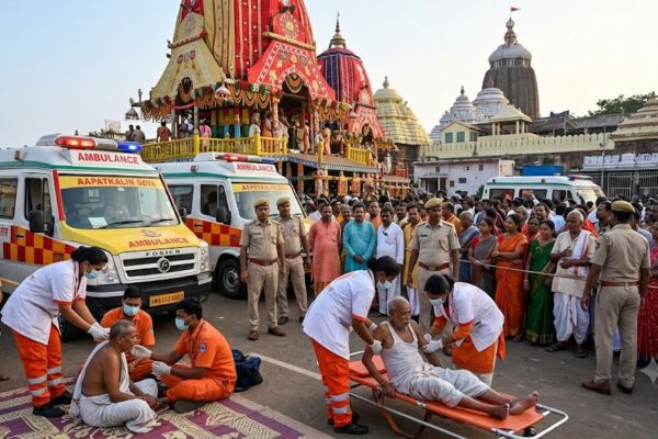 पुरी रथ यात्रा के दौरान हादसे के बाद राहत और बचाव कार्य
